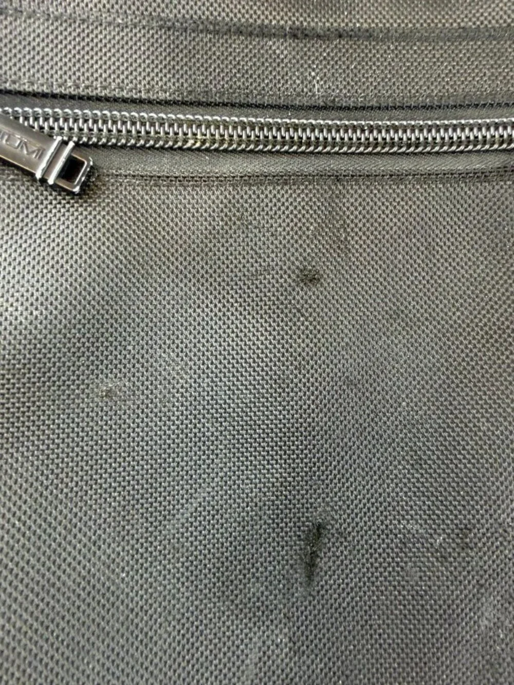 TUMI Black Nylon Alpha 2 Continental Carry On Suitcase 21